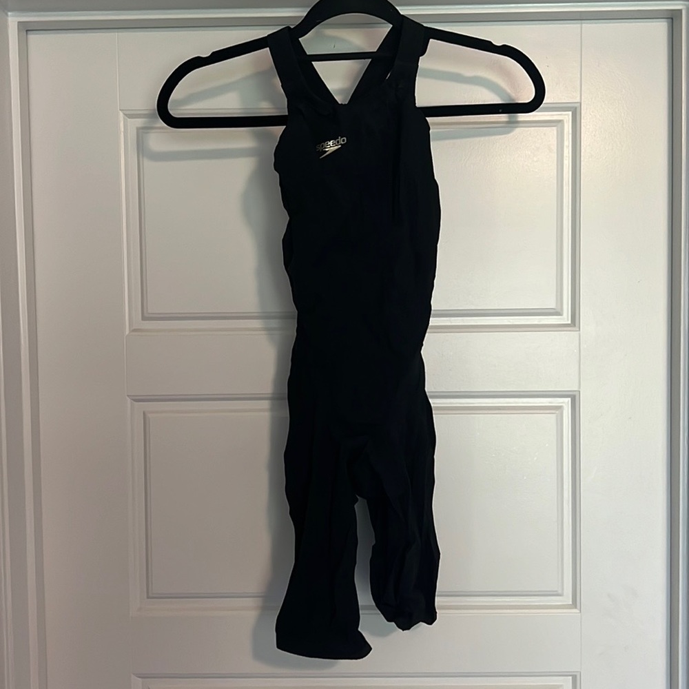 Speedo Elite 2 KneeSkin closed Back size 24 Women’s